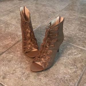 High heel front cutout boots